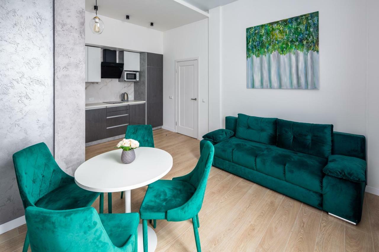 Two Bedroom ลวีฟ ภายนอก รูปภาพ