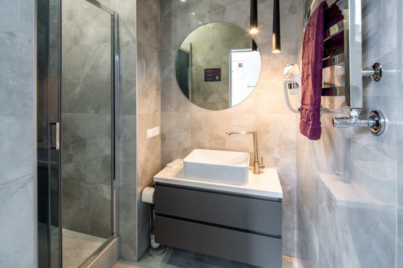 Two Bedroom ลวีฟ ภายนอก รูปภาพ